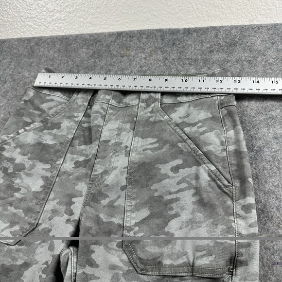 Spanx Stretch Twill Ankle Cargo Jogger Pants Womens Medium Stone Wash Camo - Picture 6 of 11